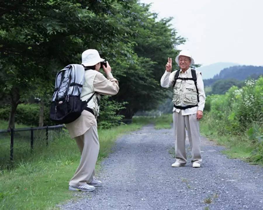 旅行中避免过度疲劳的实用策略与建议